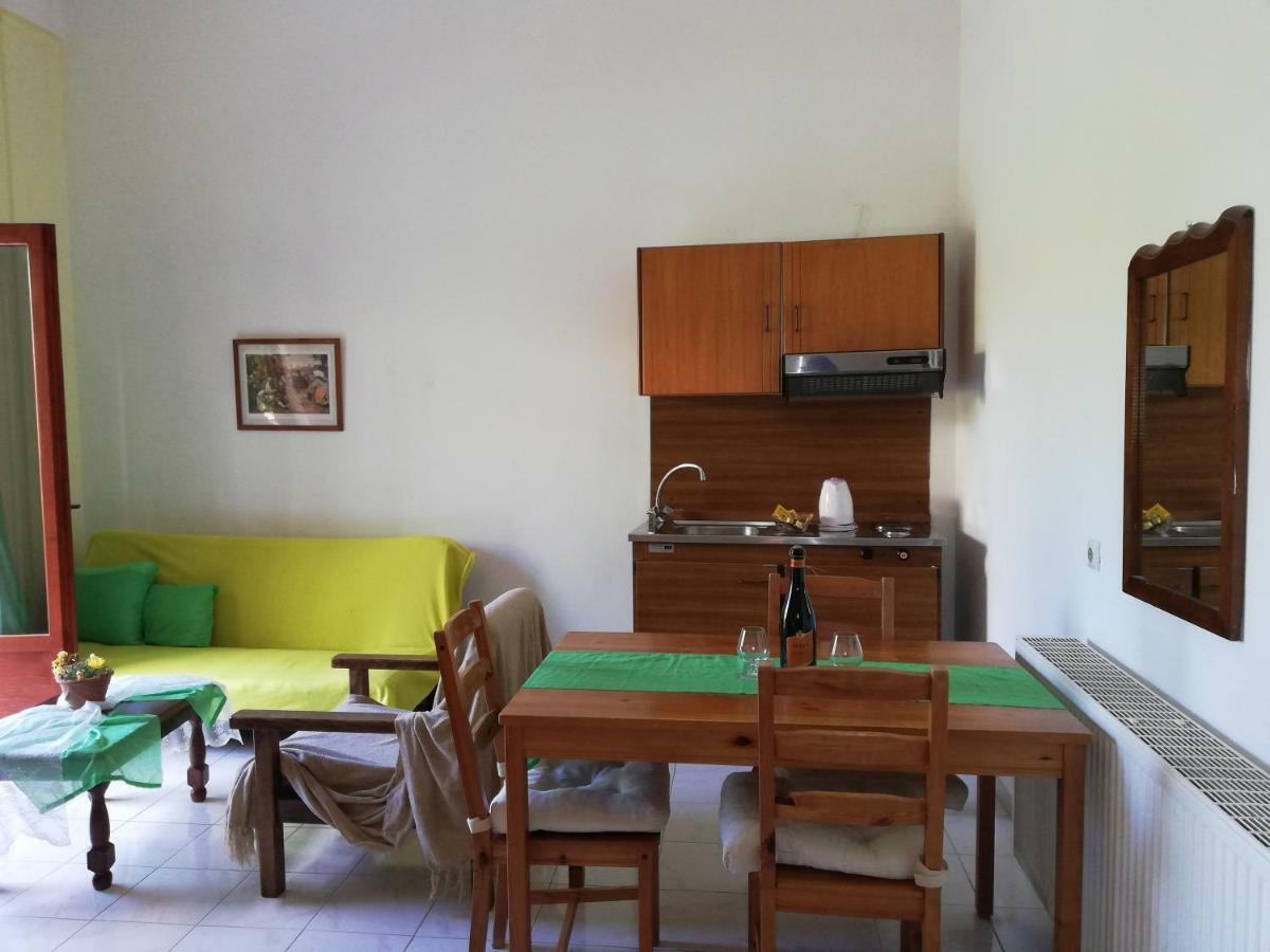 Thodora Appartments Sami  Buitenkant foto